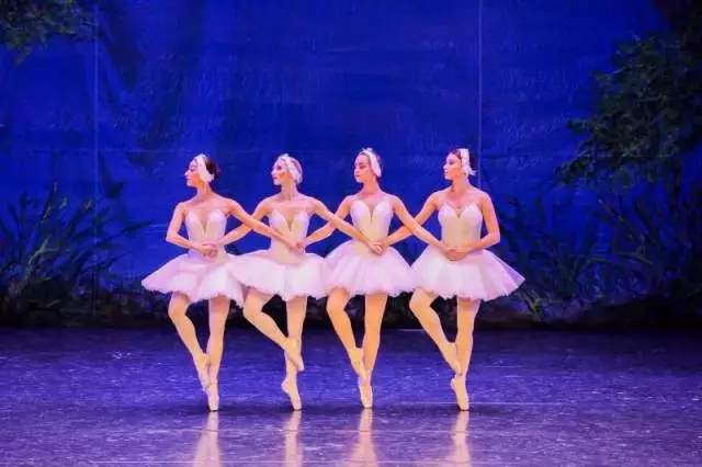 圣彼得堡国立儿童芭蕾舞团 成都站