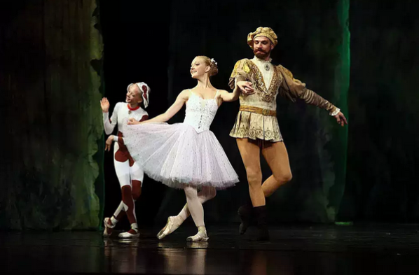 童话芭蕾舞剧《白雪公主和七个小矮人》天津站
