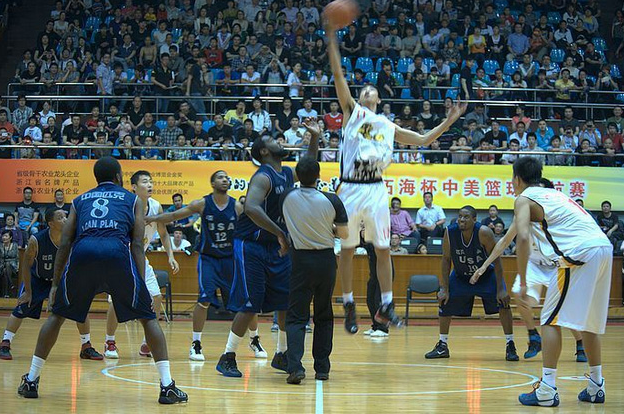 中美篮球对抗赛沧州站