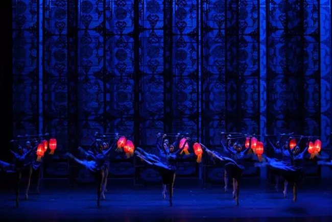 中央芭蕾舞团《大红灯笼高高挂》北京站