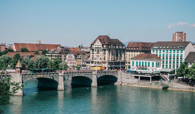 瑞士十大城市排名，前四生活成本全球最高