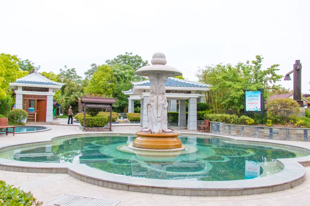 许昌花都温泉小镇