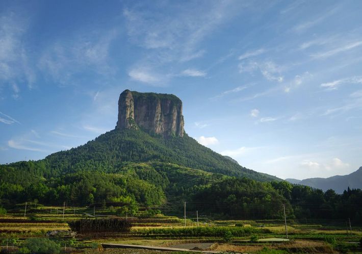 景星岩位于浙江省仙居县境内,国家aaaa级旅游景区,总面积27.