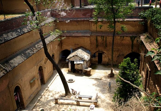 三门峡陕州地坑院