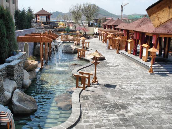 卢氏县汤河裸浴温泉图片