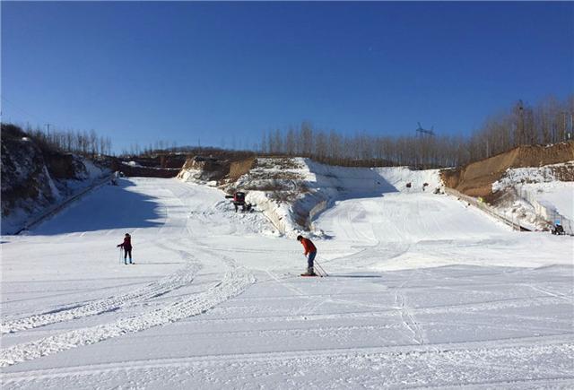许昌瑞贝卡滑雪乐园图片