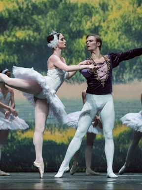 俄罗斯多媒体芭蕾舞剧《天鹅湖》呼和浩特站