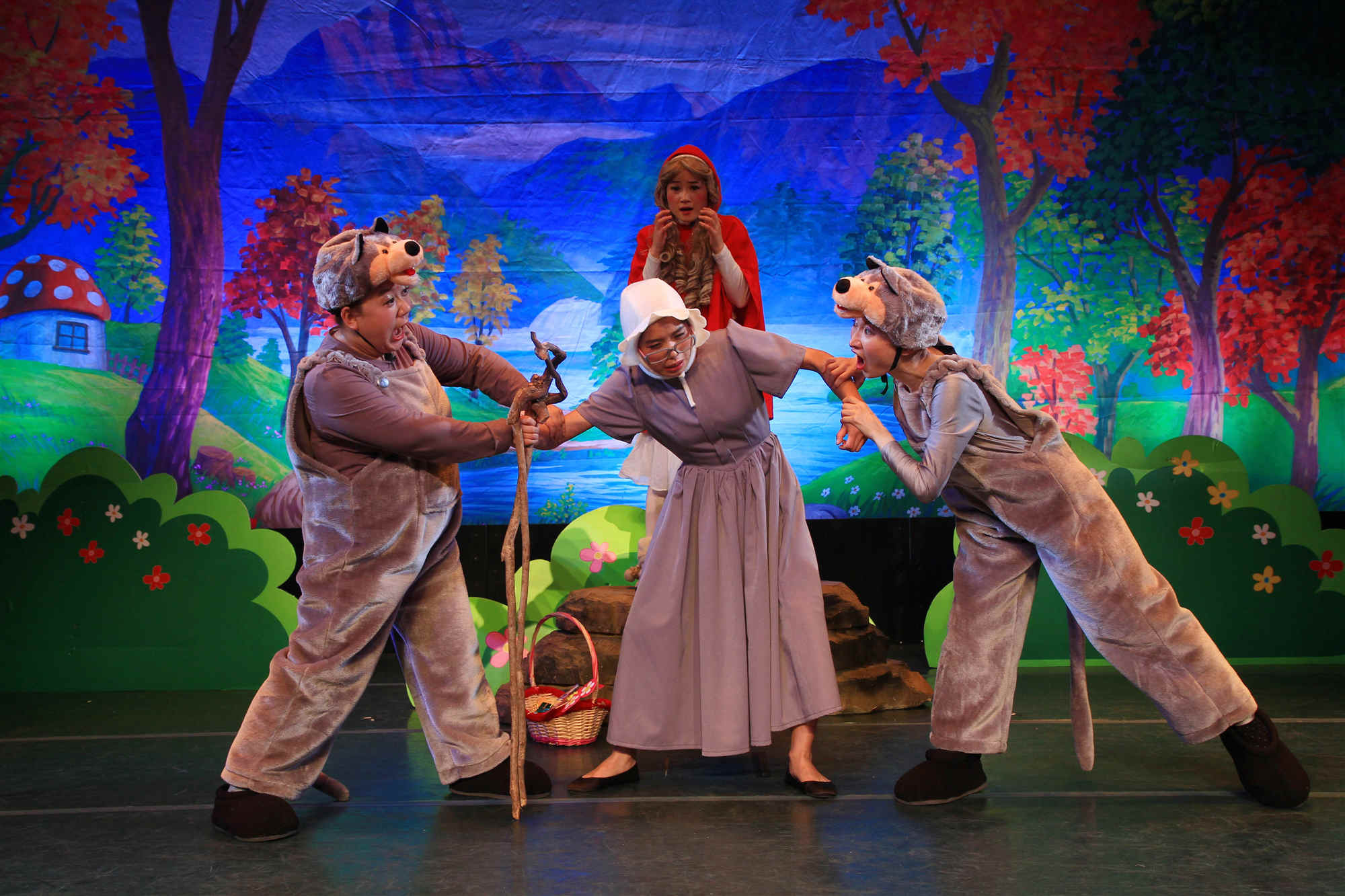 音乐剧小红帽上海站