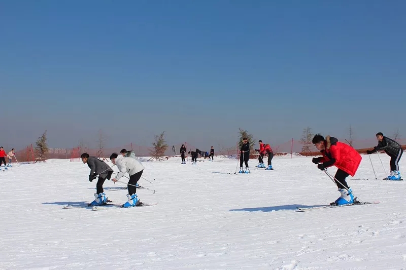 万安山国际滑雪中心门票_洛阳万安山国际滑雪中心门票预订_洛阳万安山