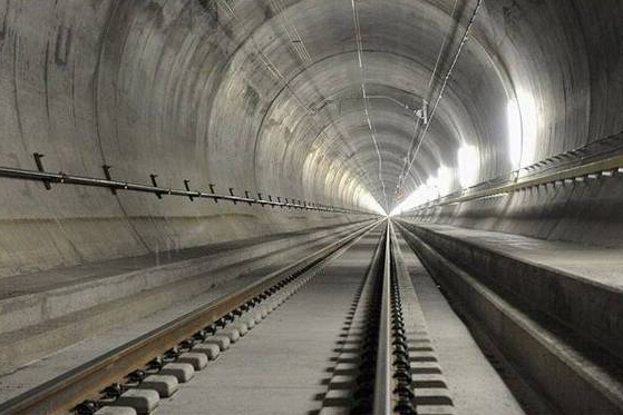 世界上最长隧道圣哥达隧道全长563公里历经16年完工