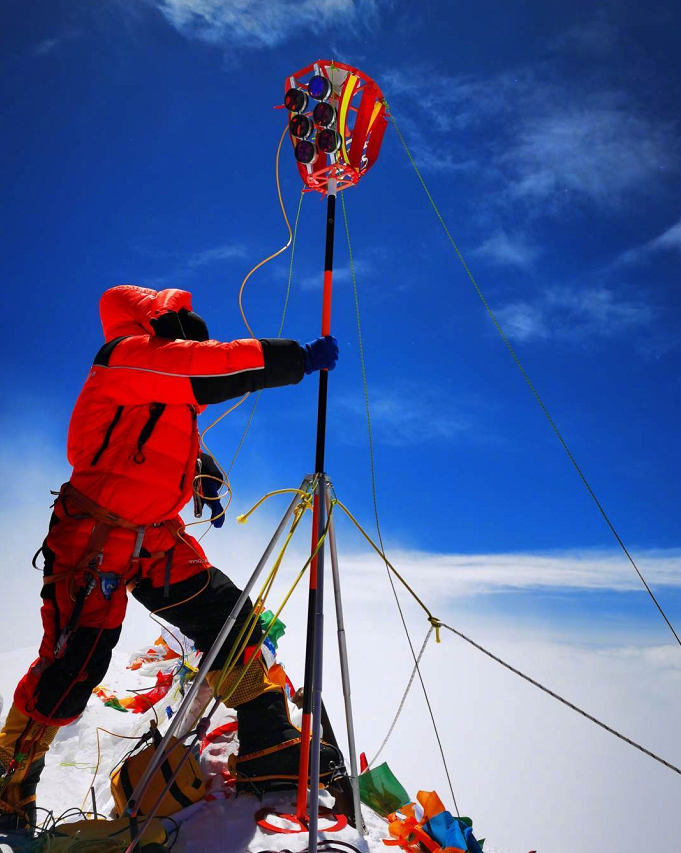 2020珠峰高程測量登山隊衝頂直播全程/高清視頻