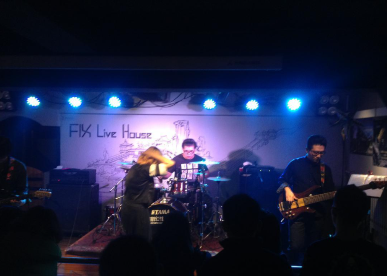 FIX LiveHouse