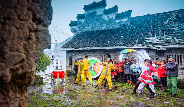 鑼圈巖地質(zhì)公園矅天眼景區(qū)