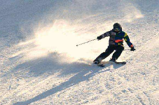 白鹿原影视城滑雪场