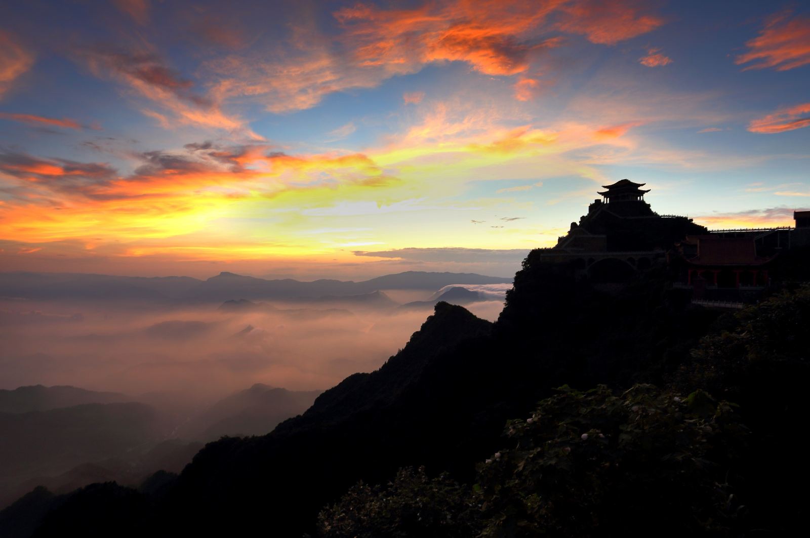 张家界五雷山