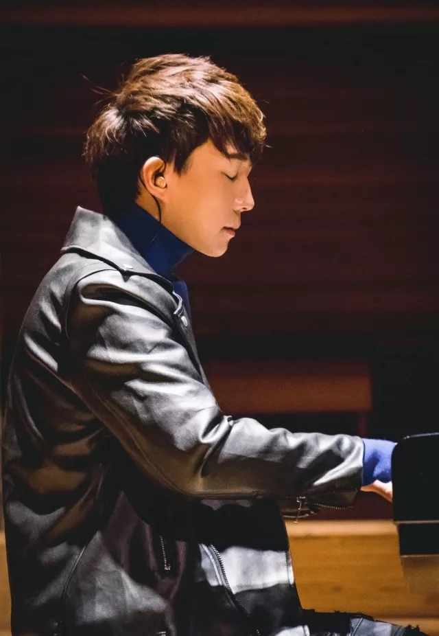 “台湾钢琴诗人”Pianoboy高至豪 流行钢琴音乐会 成都站