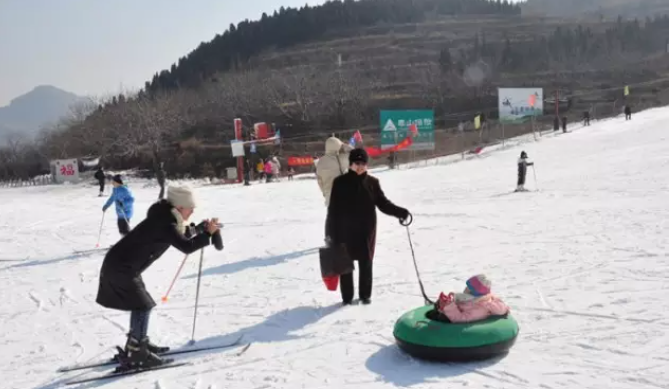 卧虎山滑雪场