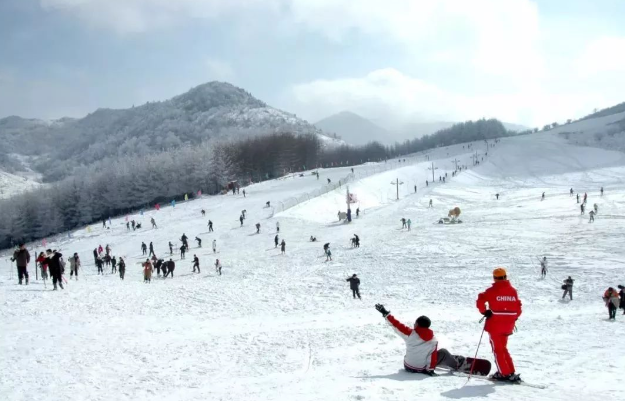 神灵寨滑雪场