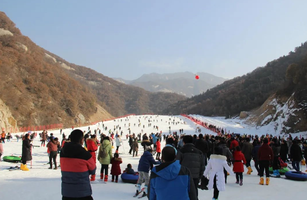 神灵寨滑雪场