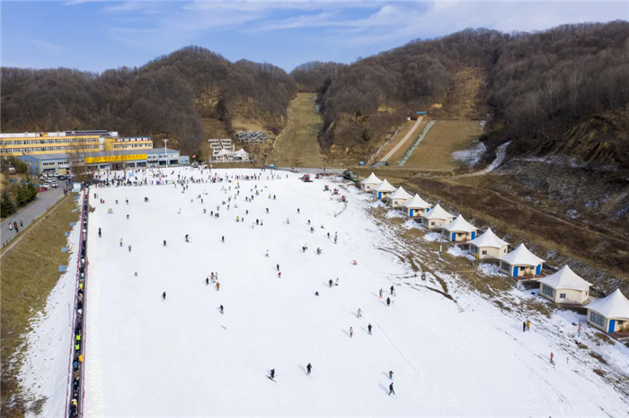 老界岭滑雪场