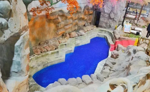 长寿山颐和湧泉水世界