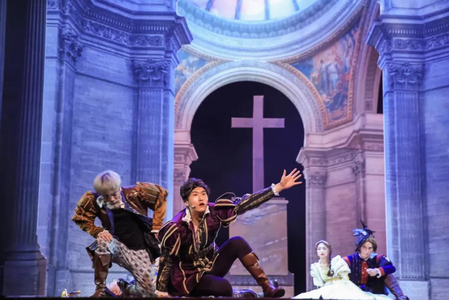 舞台剧莎士比亚别生气深圳站