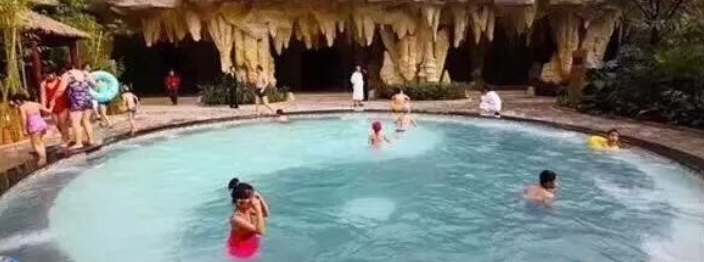 昭平湖尧龙湾室内温泉水上乐园