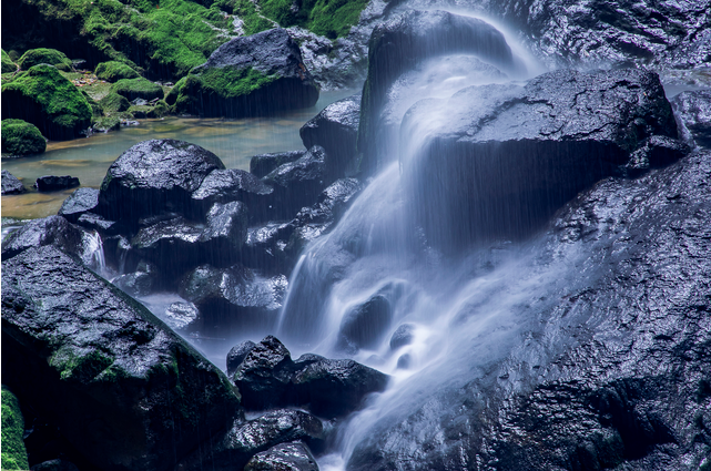 龙水峡地缝