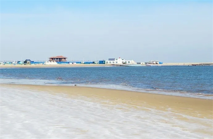 这里连续八届成功举办天津港湾旅游文化节,海上表演,东疆国际摩托艇