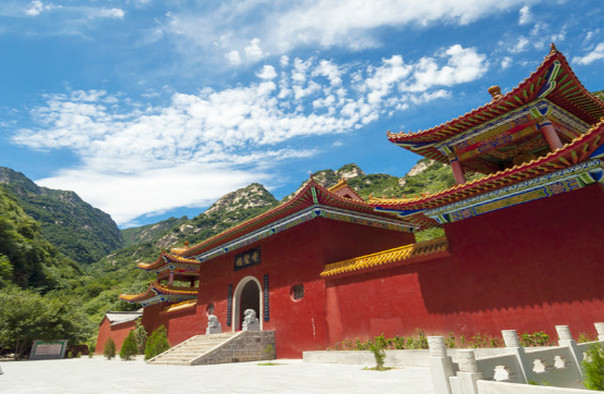 平山黑山大峡谷门票