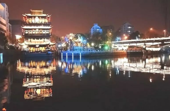 京杭大运河游船