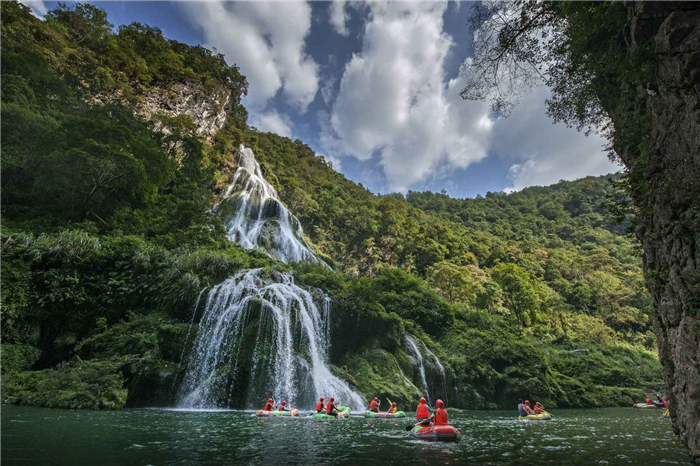 湘西猛洞河漂流