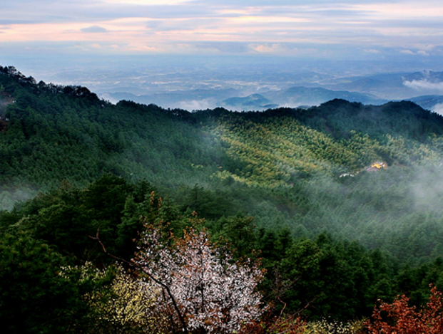 湖北三角山旅游度假區(qū)