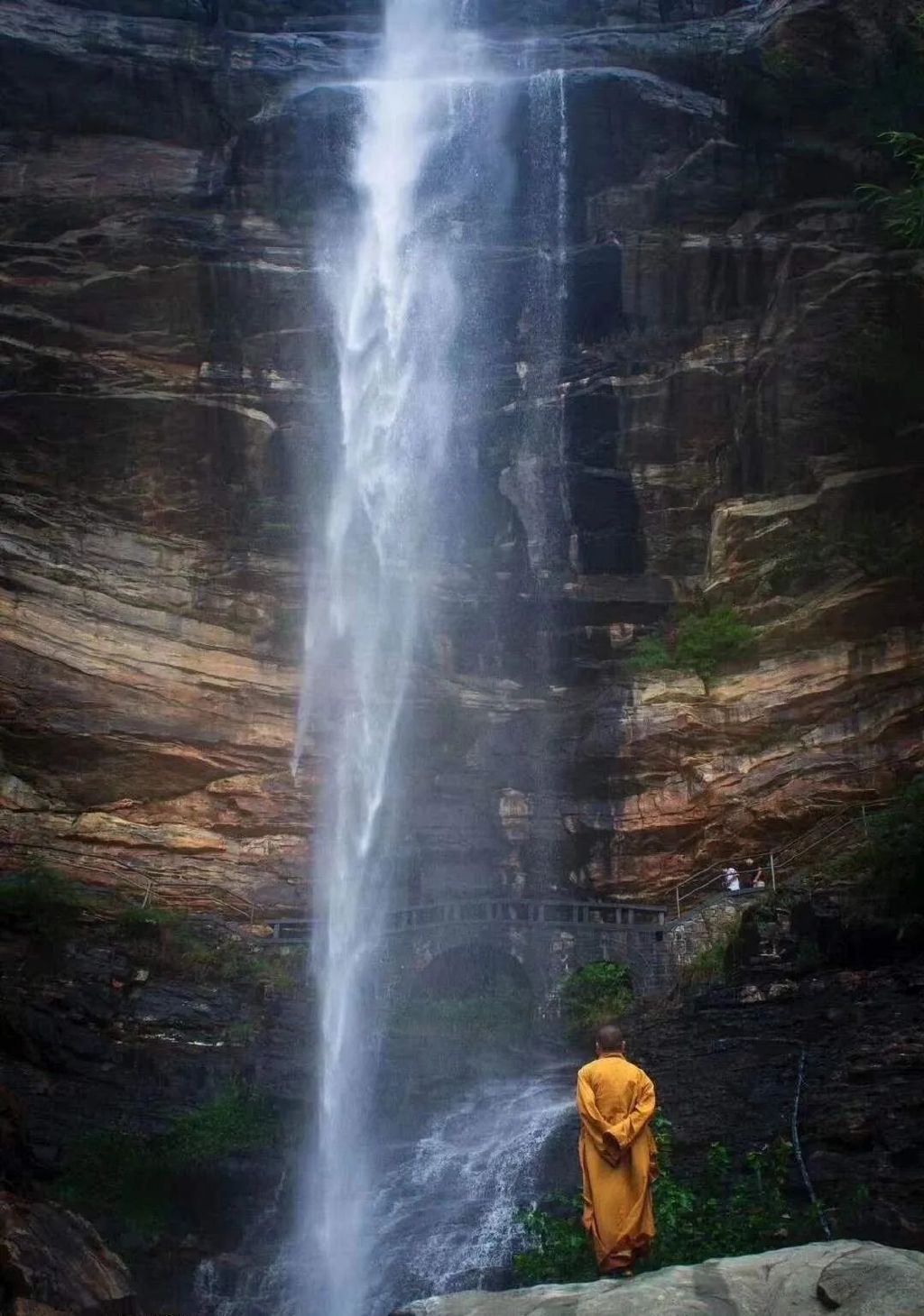 卢崖瀑布风景区门票图片