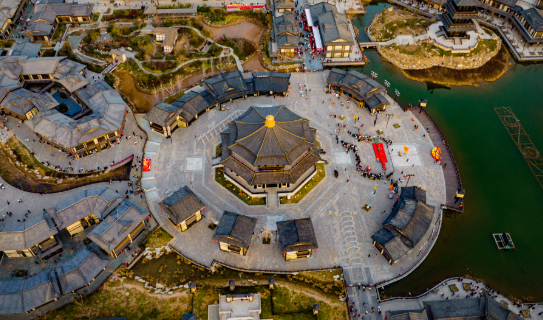 云台古镇位于河南省焦作市修武县宁城大道,这是盛唐古镇与新潮艺术