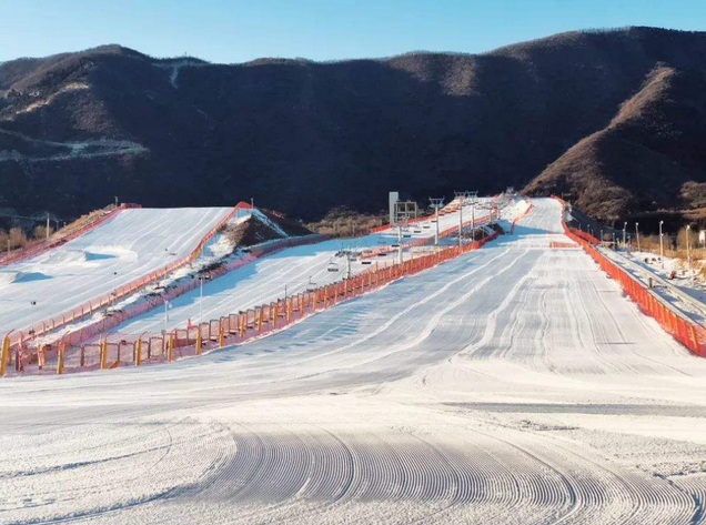 北京八达岭滑雪场