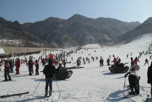 北京八达岭滑雪场