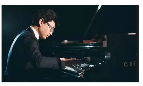 谭小棠乌鲁木齐钢琴独奏音乐会
