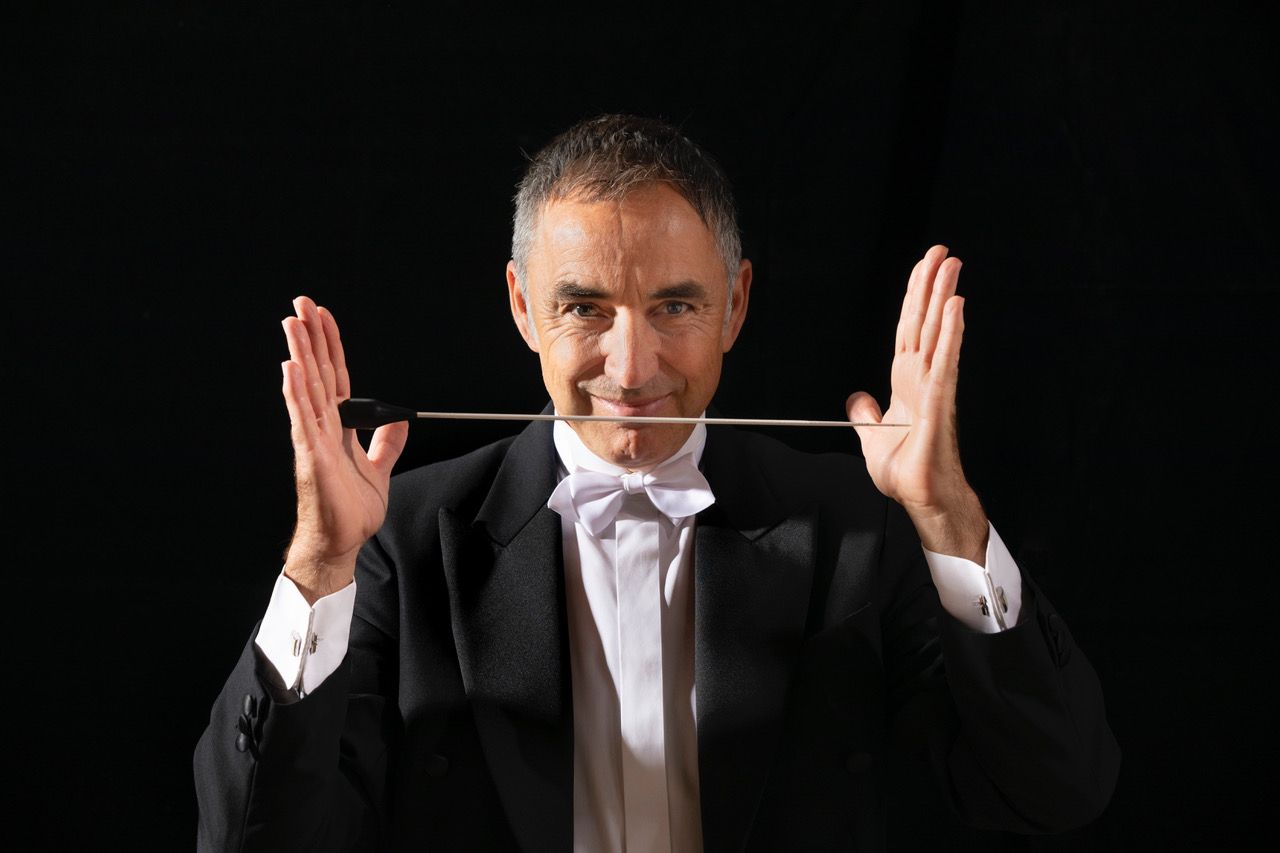 ORA23_OrquestaReinoDeAragon_photo 02_CONDUCTOR_Ricardo Casero.jpeg