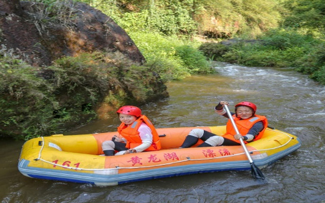 黃龍湖漂流