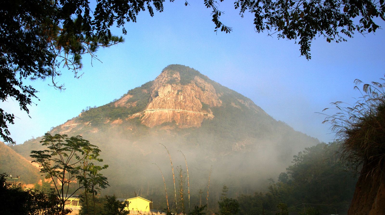 石根山风景区介绍图片