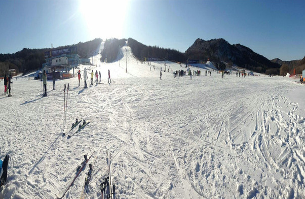 沈陽棋盤山滑雪場