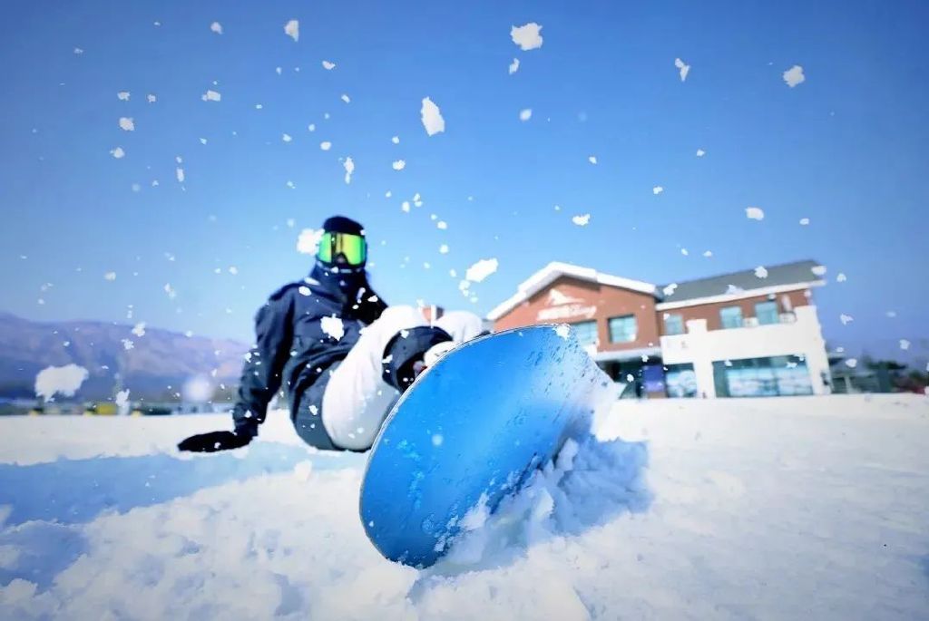 2024青岛藏马山滑雪场门票多少钱？(开放时间+地址+游玩攻略)