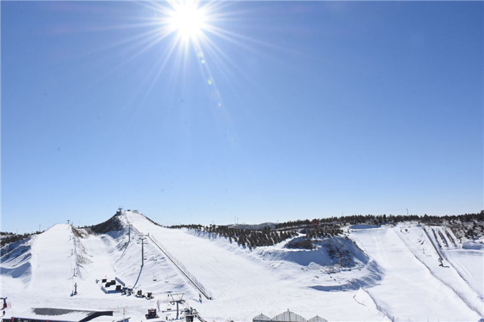 鄂尔多斯九城宫滑雪场