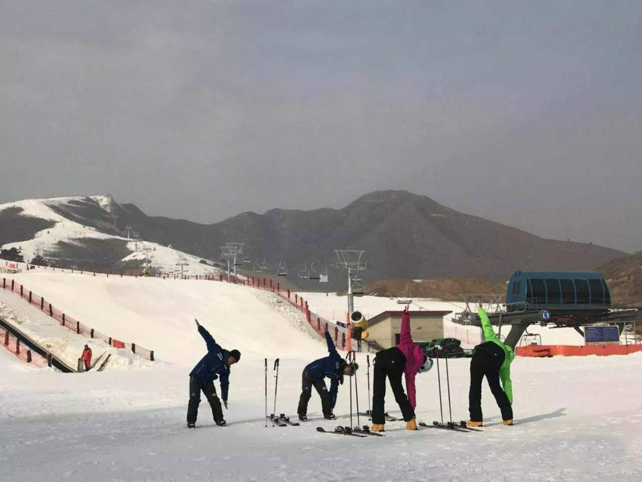 七山滑雪度假區(qū)