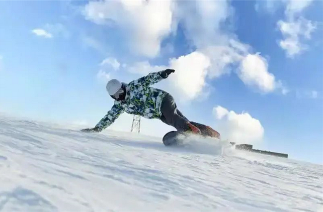 平度文王山必捷滑雪場