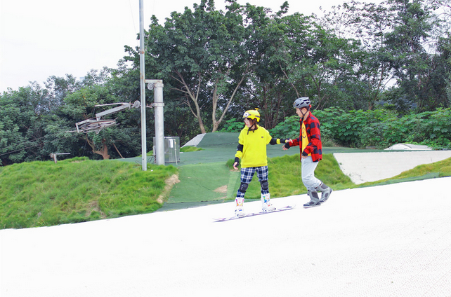 成都美洲四季滑雪場