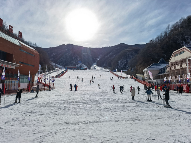 洛陽伏牛山滑雪一日游