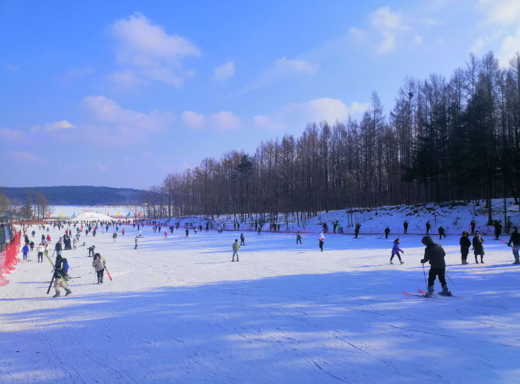 长春净月潭滑雪场2024价目表(营业时间+项目+地图+门票预订)