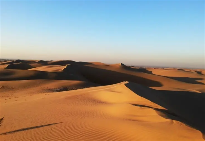 鄂尔多斯库布其沙漠旅游景区